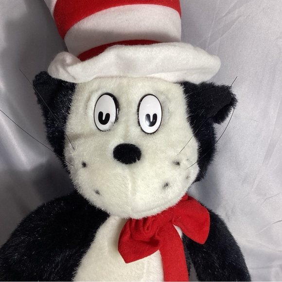 Vintage Macy’s Dr Seuss Cat in the Hat 30” Plush w/ Mini Hard Book NWOT - Picture 6 of 10